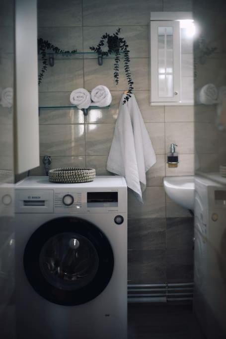 Το Σπίτι Της Ευτυχίας Στούντιο Appartement Karpenisi Buitenkant foto