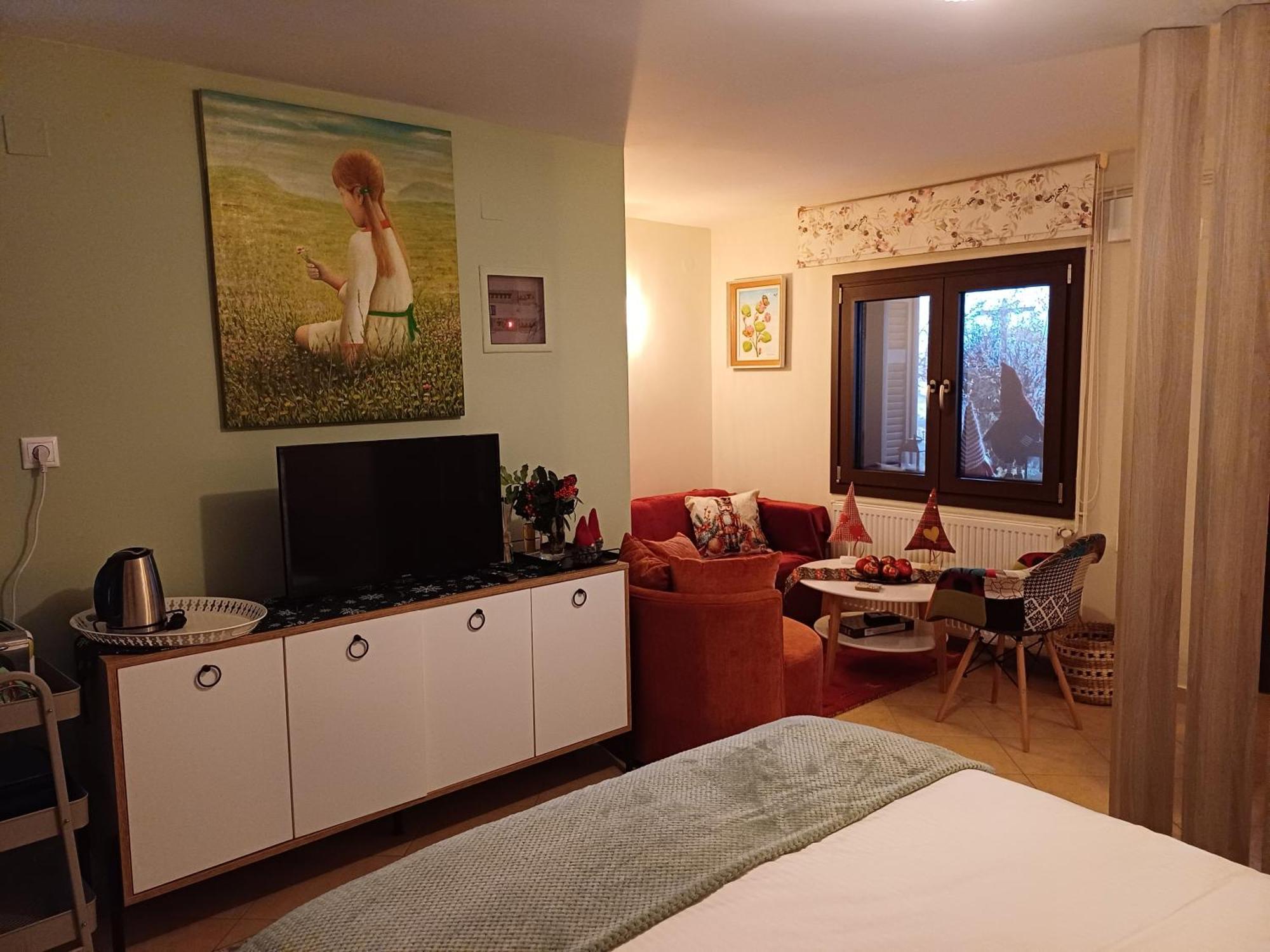 Το Σπίτι Της Ευτυχίας Στούντιο Appartement Karpenisi Buitenkant foto